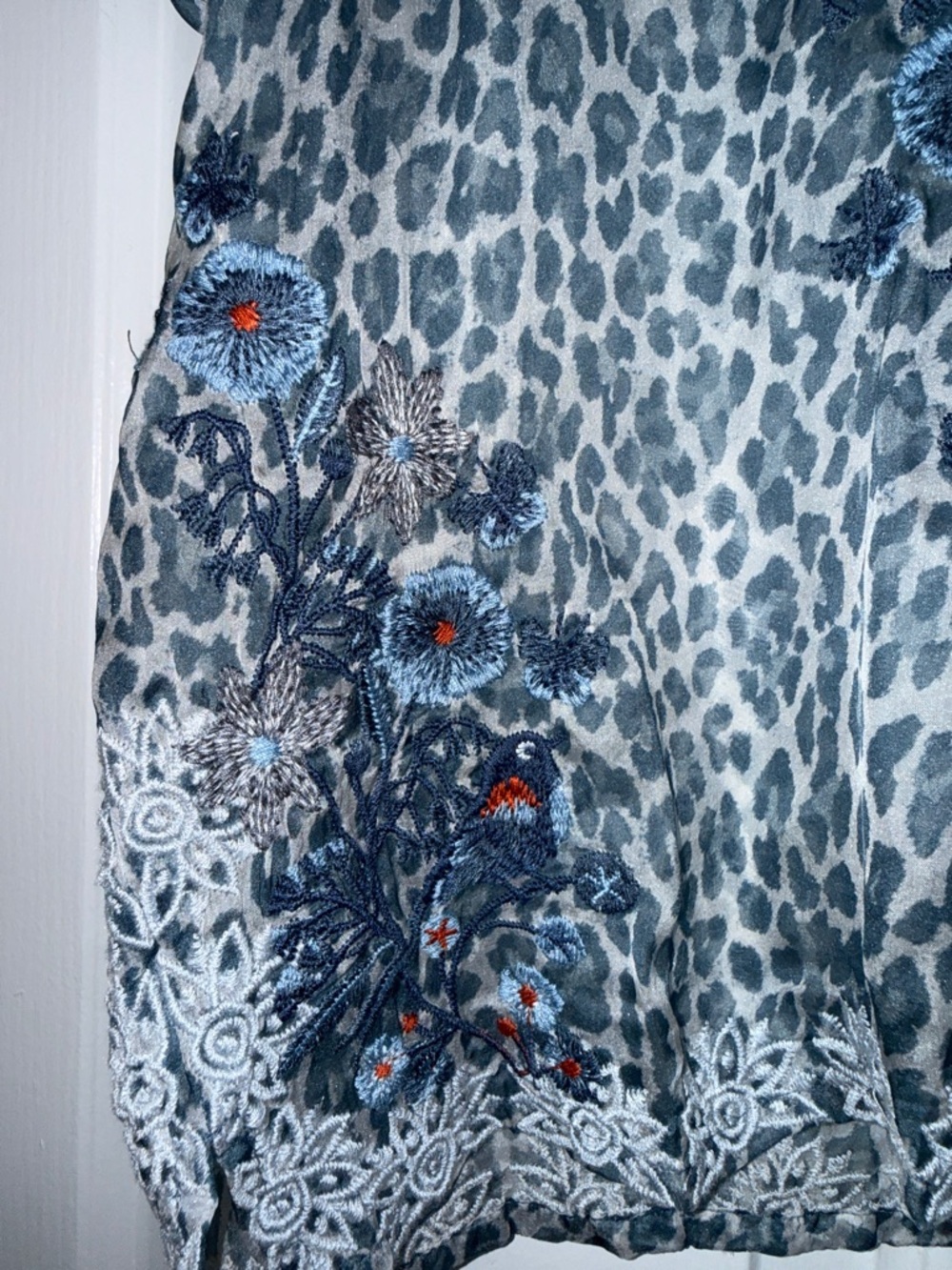 Johnny Was Bluewell Animal Printed Silk Chiffon Sz S - Picture 7 of 9